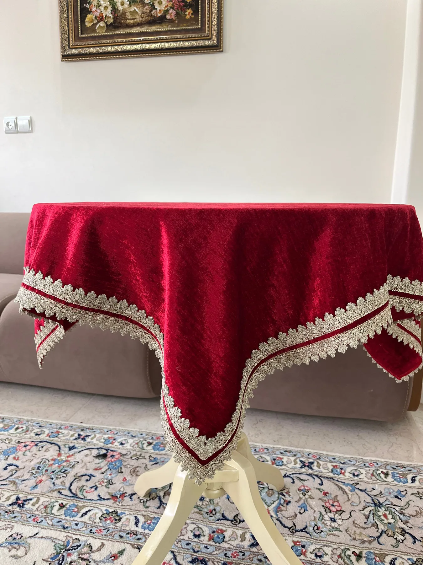 رومیزی قرمز اشرافی  مأوا مخمل شانل مربع 100*100